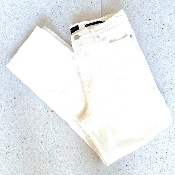 Banana Republic High Rise Straight Jeans NWOT - Picture 1 of 9